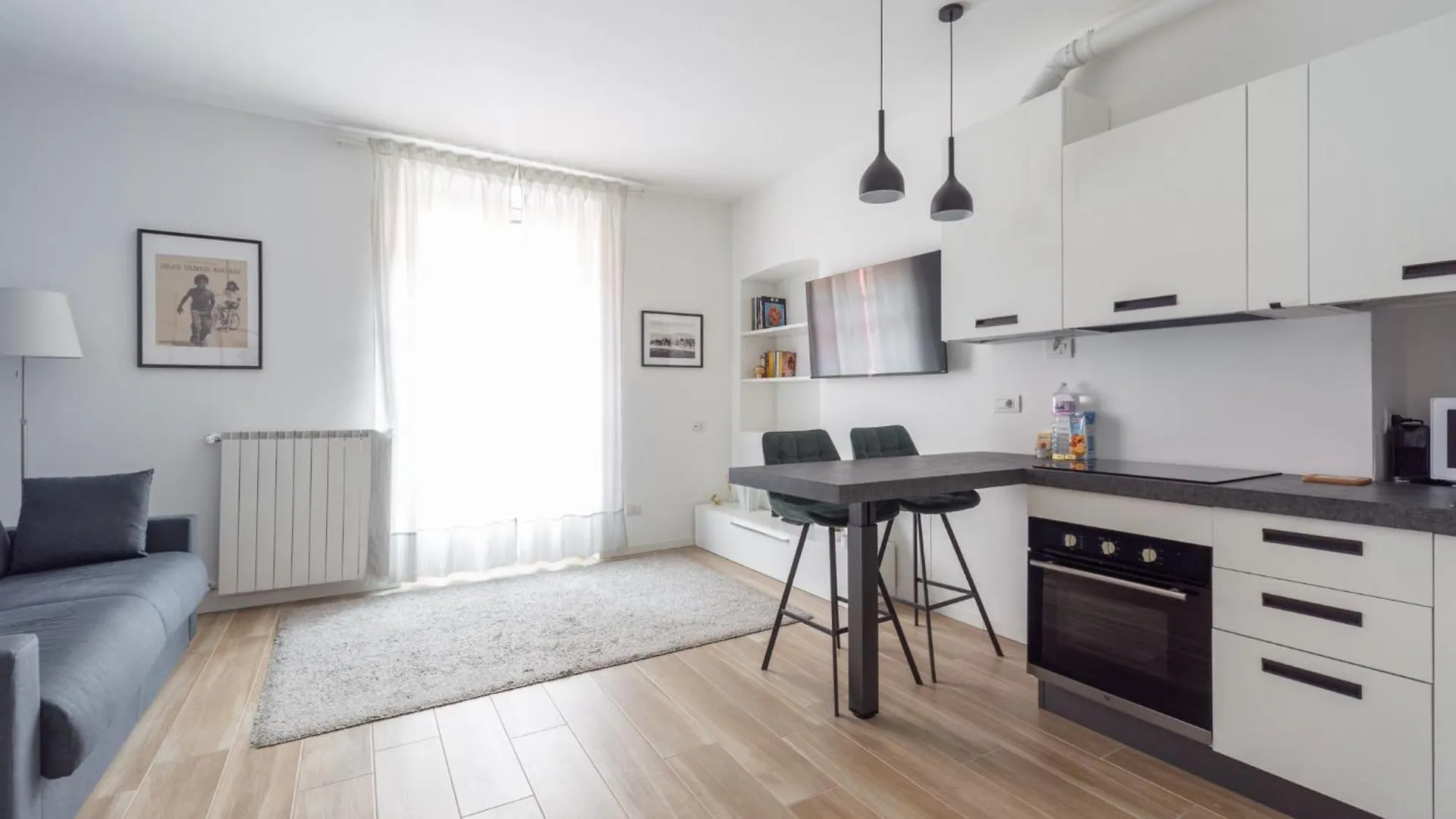 Cozy Small House Porta Venezia Milano 0*,